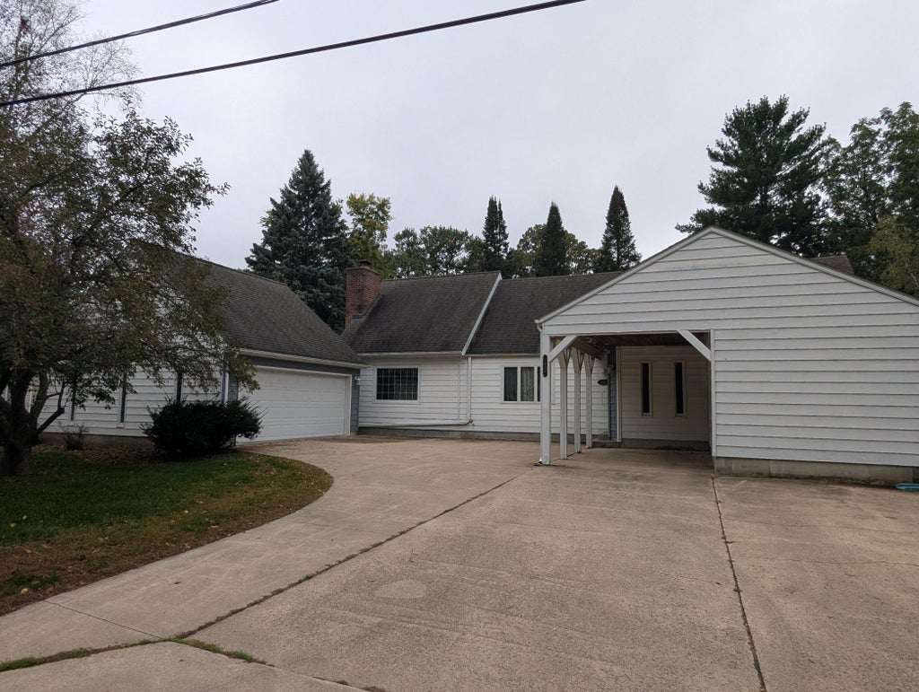 Photo of 1639 Massee Street, Albert Lea, MN 56007 (MLS # 7151608)