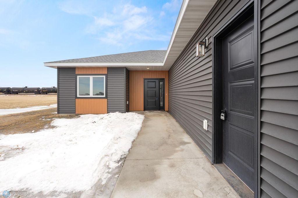 Photo of 707 BLAINE Street N, Colfax, ND 58018 (MLS # 6674666)