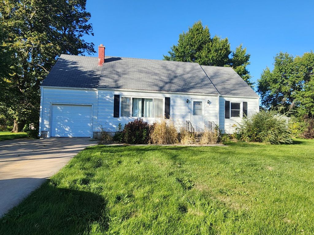 Photo of 410 2nd Street NE, Hayfield, MN 55940 (MLS # 6795888)