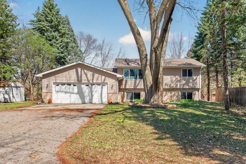 Photo of 6120 Valley Creek Road, Woodbury, MN 55125 (MLS # 7059081)