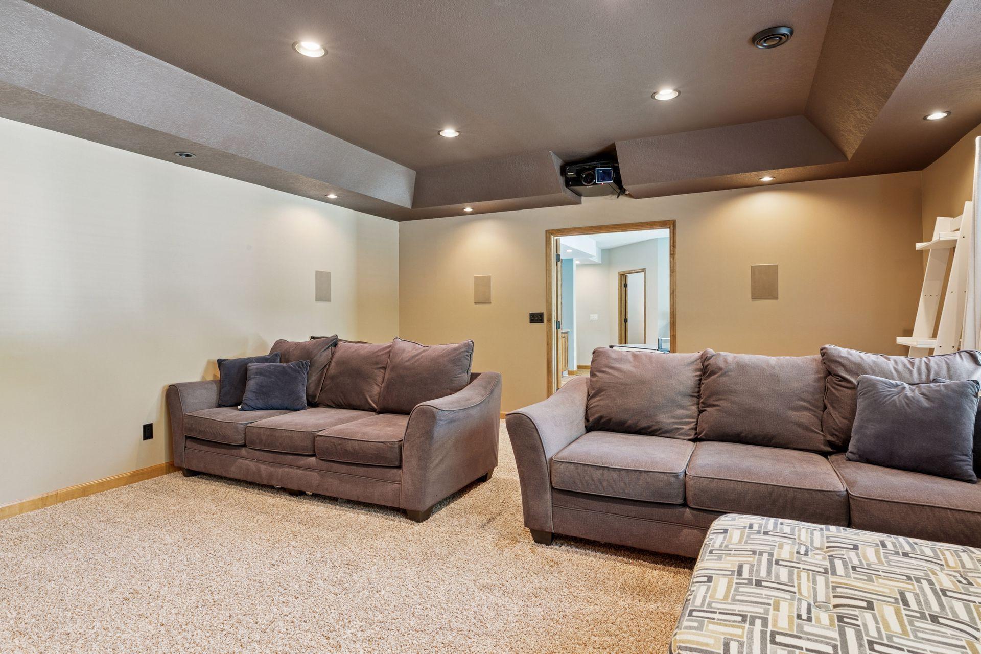 Woodbury, Minnesota 55129, United States, 5 Bedrooms Bedrooms, ,5 BathroomsBathrooms,Residential,Coming Soon,148151