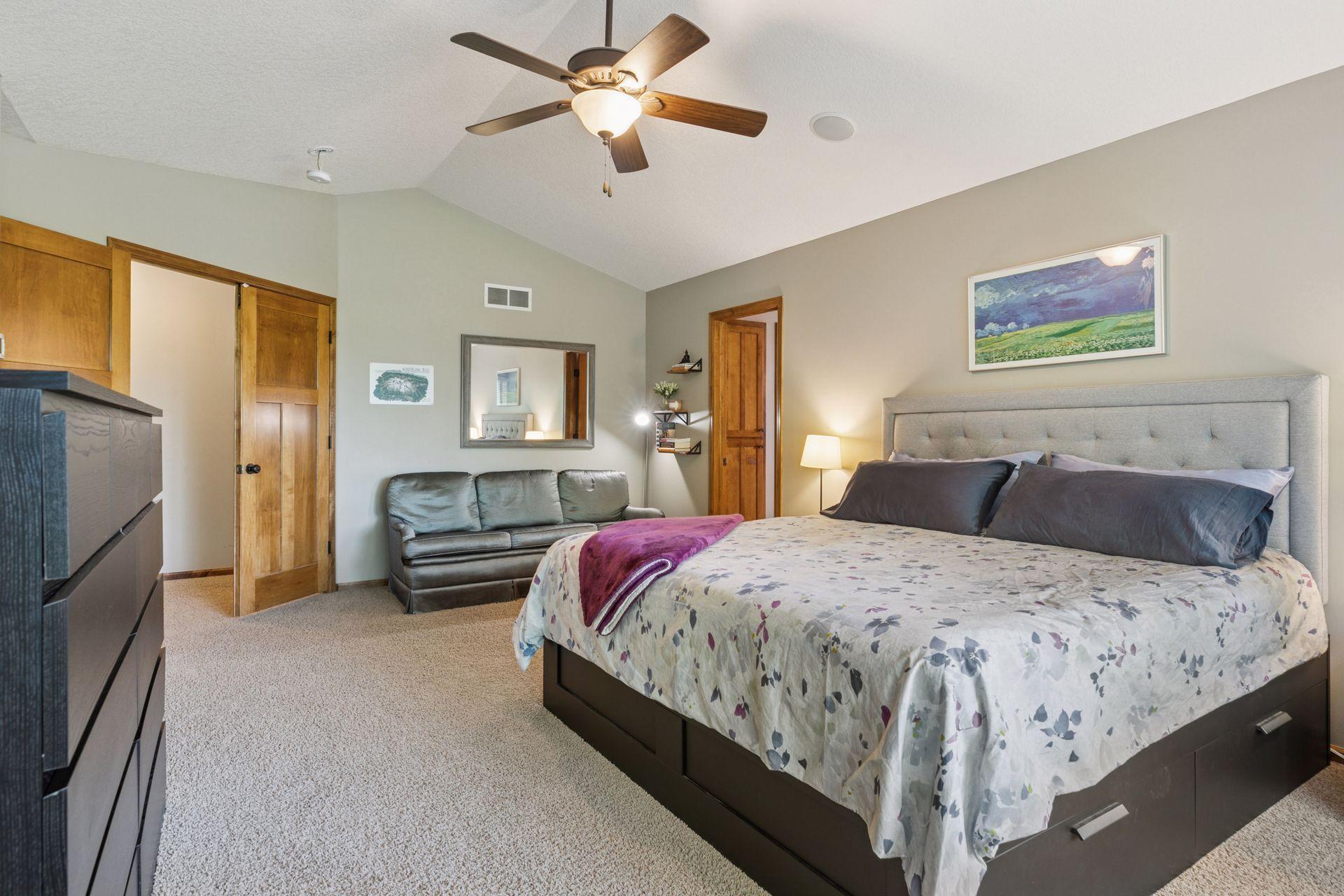 Woodbury, Minnesota 55129, United States, 5 Bedrooms Bedrooms, ,5 BathroomsBathrooms,Residential,Coming Soon,148151