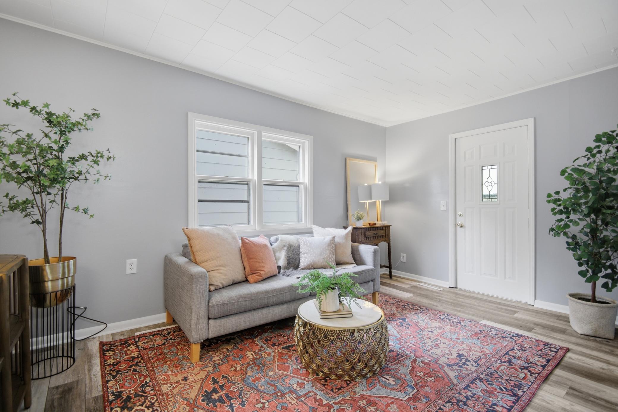 1216 5th Street SE