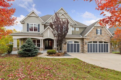 66 Monarch Way North Oaks MN 55127