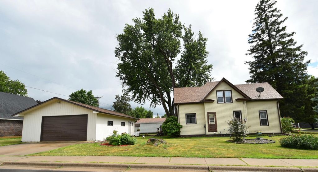 Photo of 501 1st Avenue SE, Pine Island, MN 55963 (MLS # 7095260)