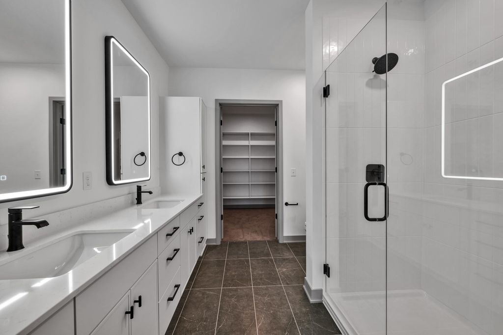 Photo of 640 Wisconsin Avenue N #309, Golden Valley, MN 55427 (MLS # 7038151)