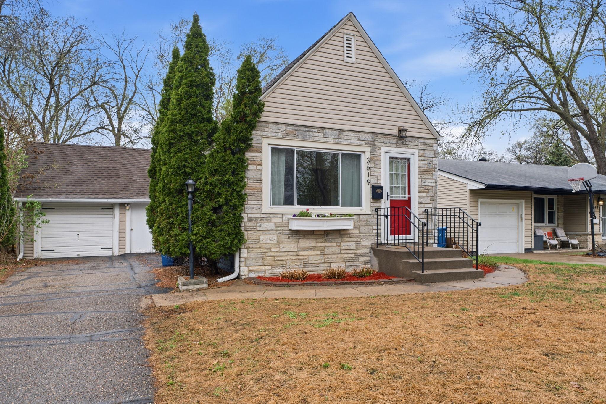 3619 Halifax Avenue N