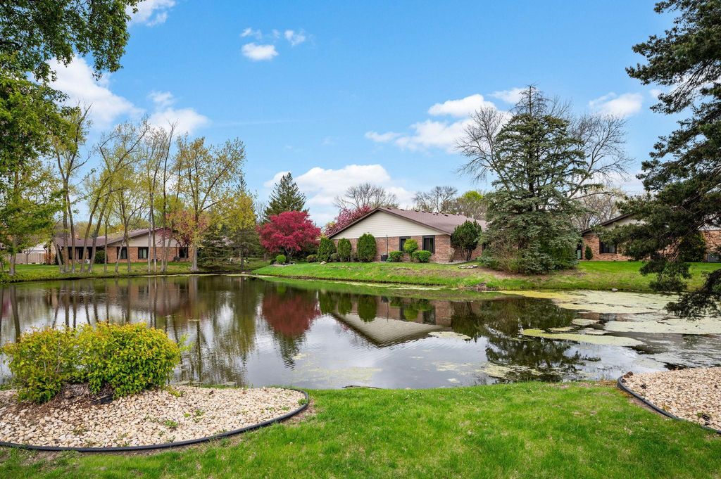 Photo of 1021 Yuma Lane N Ln, Plymouth, MN 55447 (MLS # 7069302)