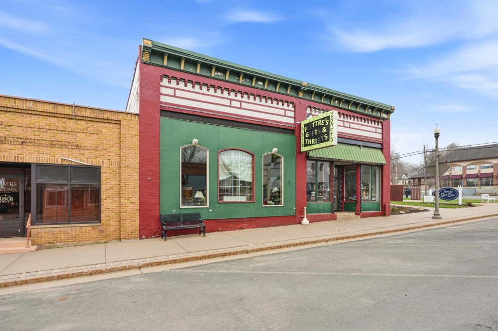 Photo of 132 E Oak Street, Glenwood City, WI 54013 (MLS # 7103873)