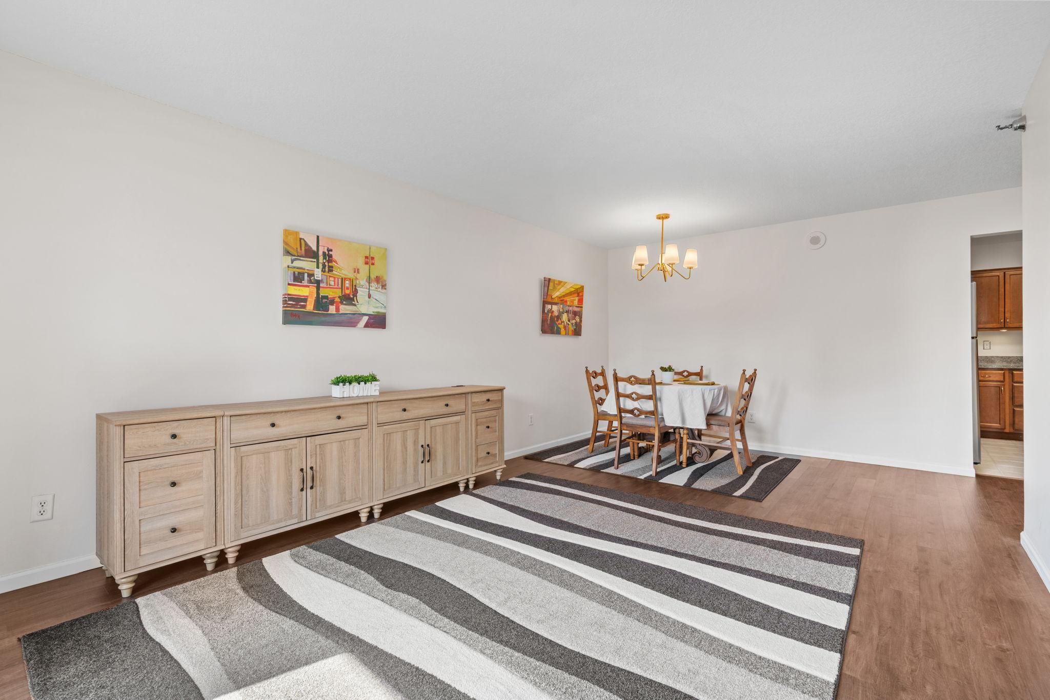 78 10th Street E 406