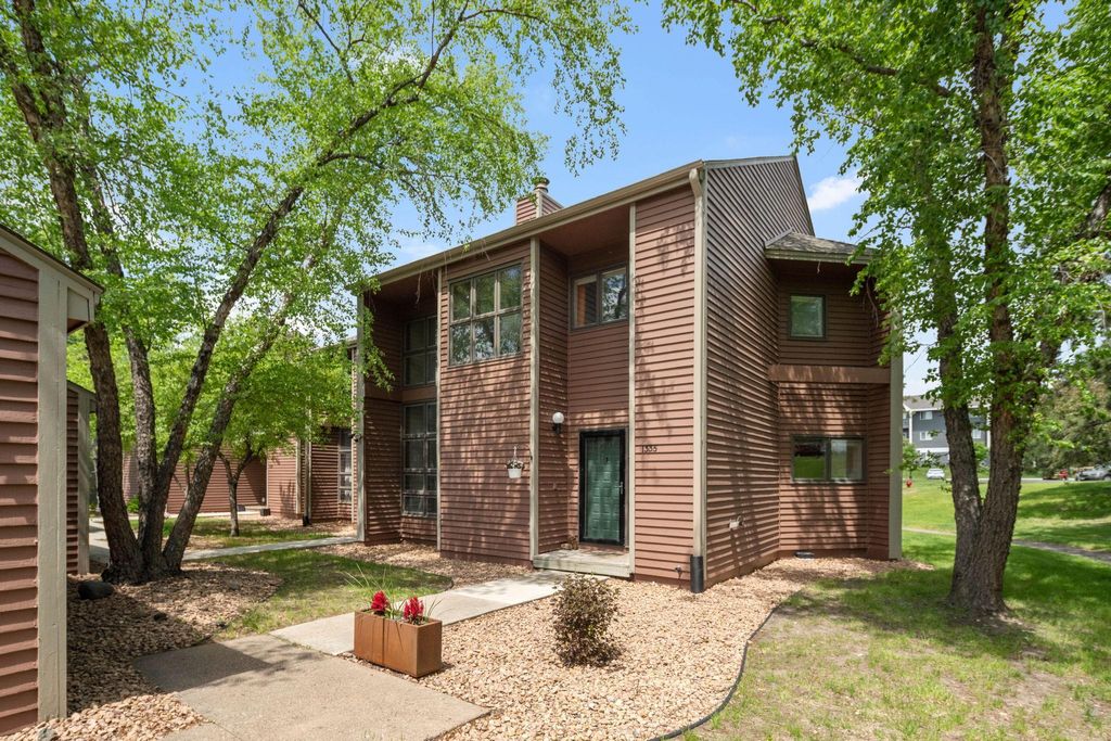 Photo of 1335 Spencer Road W, Saint Paul, MN 55108 (MLS # 7084459)