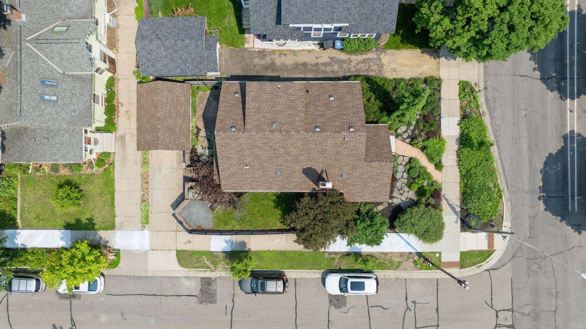 720 W 40th Street