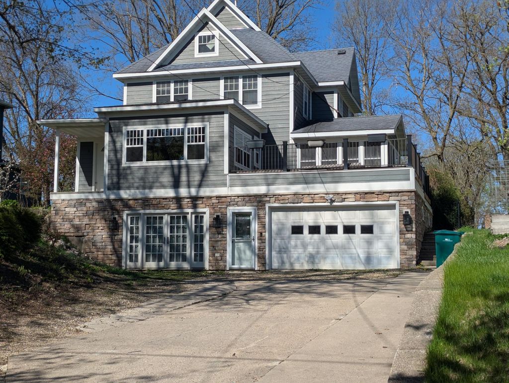 Photo of 405 Vine Avenue, Albert Lea, MN 56007 (MLS # 7064332)
