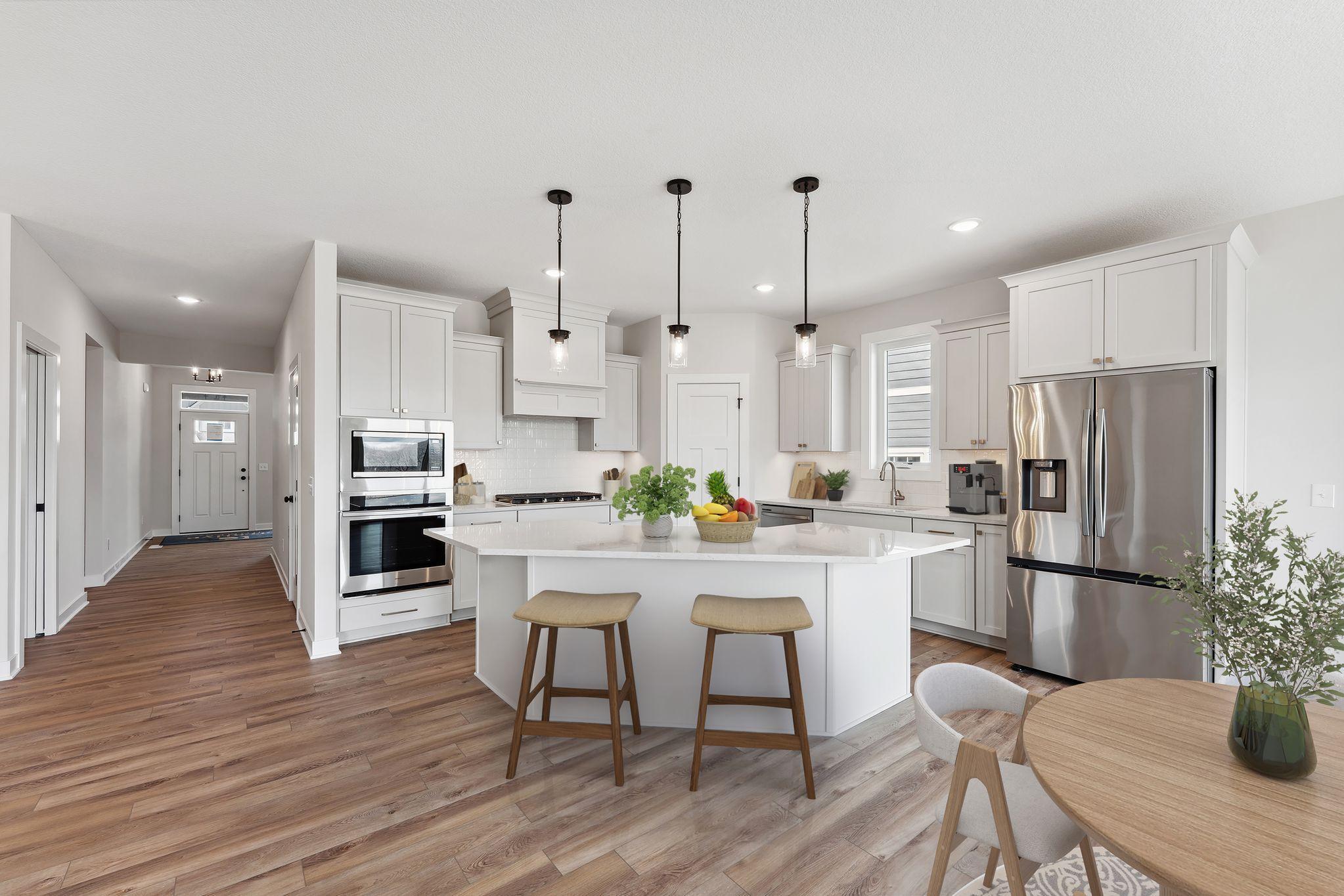 xxx Knightsbridge Ln N