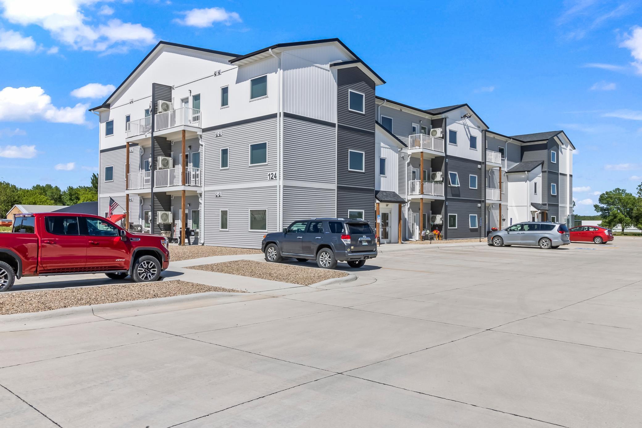120 & 124 W Hatting Street