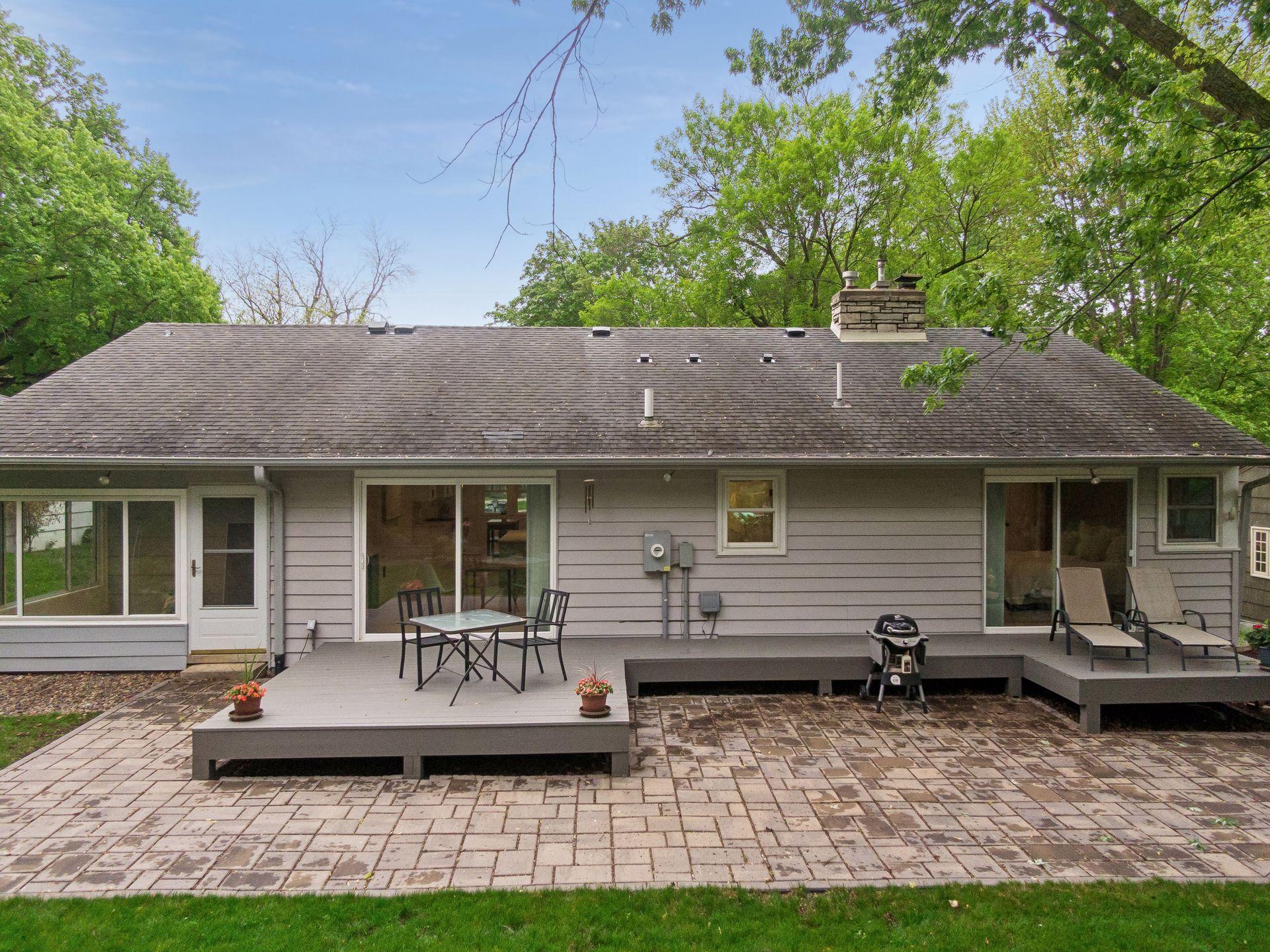 3932 W 58th Street
