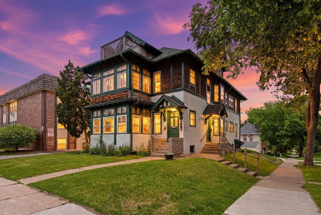 Photo of 301 W 22nd Street, Minneapolis, MN 55404 (MLS # 7086230)