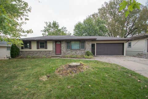 631 17th Avenue NW New Brighton MN 55112