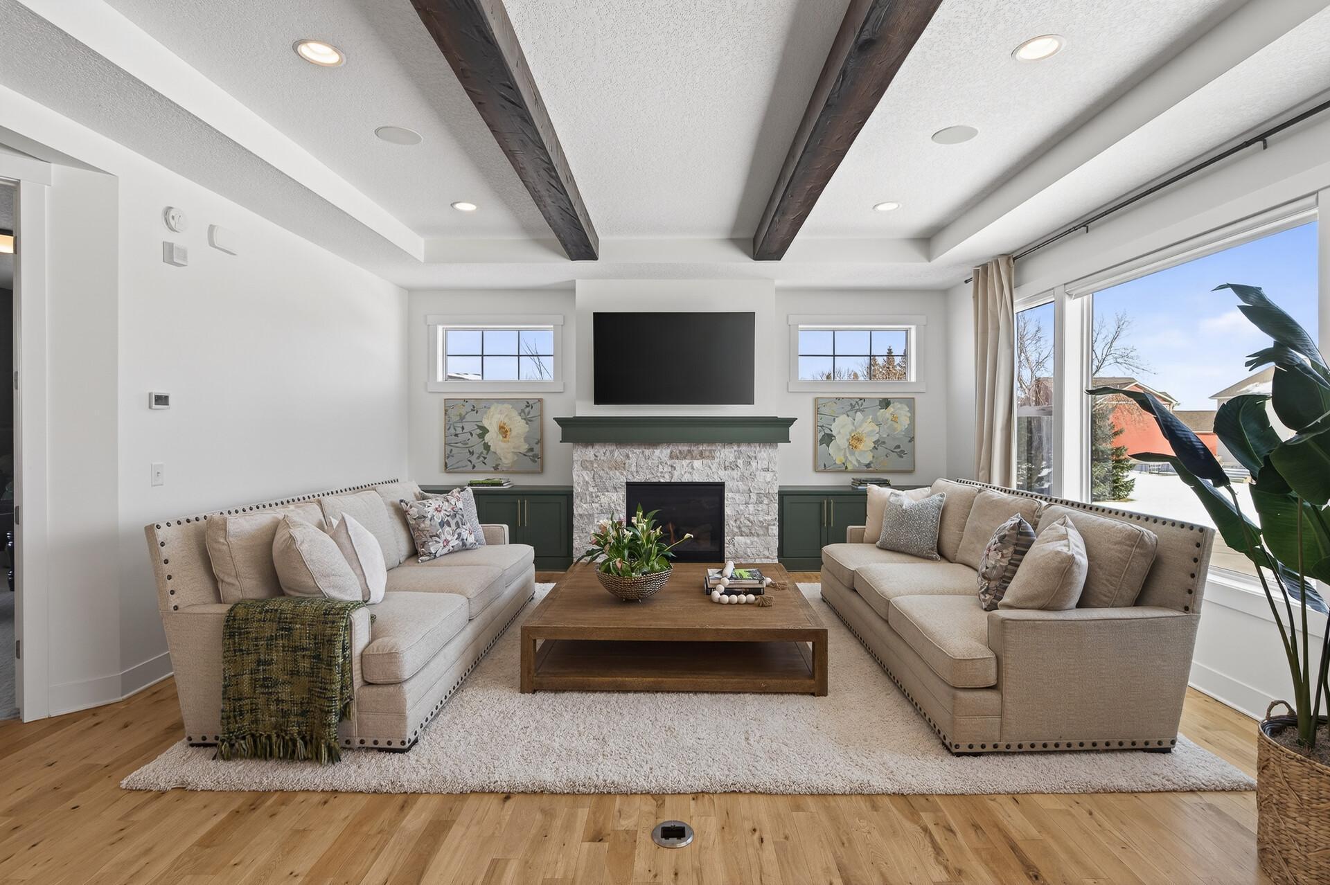 5690 Zanzibar Lane N