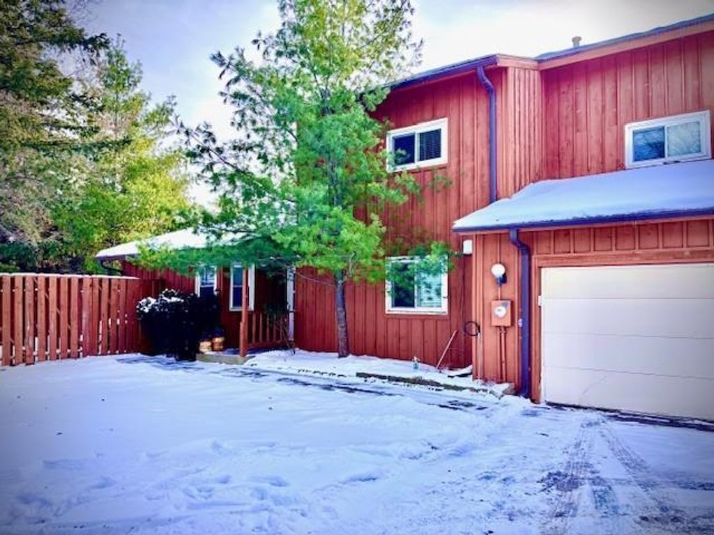 Photo of 6843 YORK Pl N, Brooklyn Center, MN 55429 (MLS # 7000531)