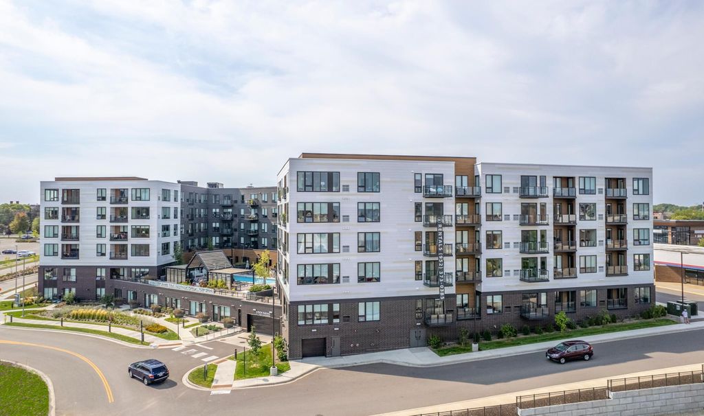 Photo of 12610 Ridgedale Drive #103, Minnetonka, MN 55305 (MLS # 6823622)