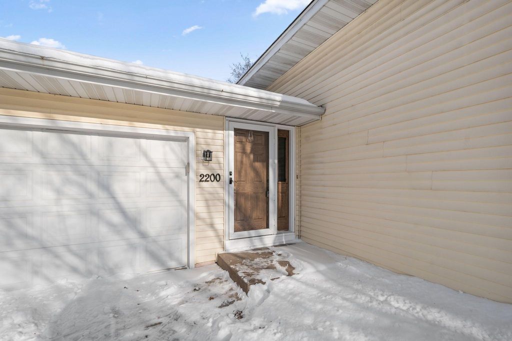 Photo of 2200 74th Avenue N, Brooklyn Park, MN 55444 (MLS # 7011324)