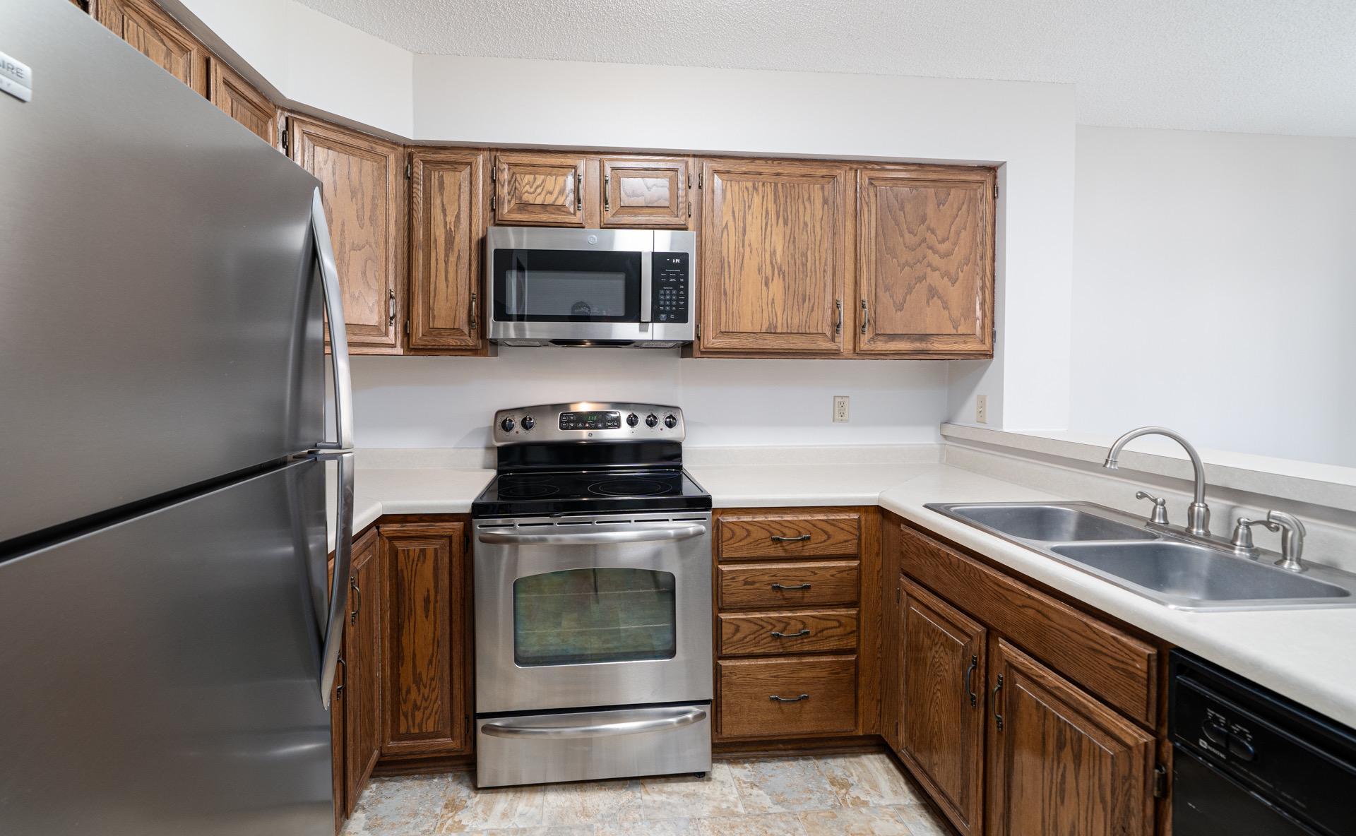 1372 Carling Drive 211
