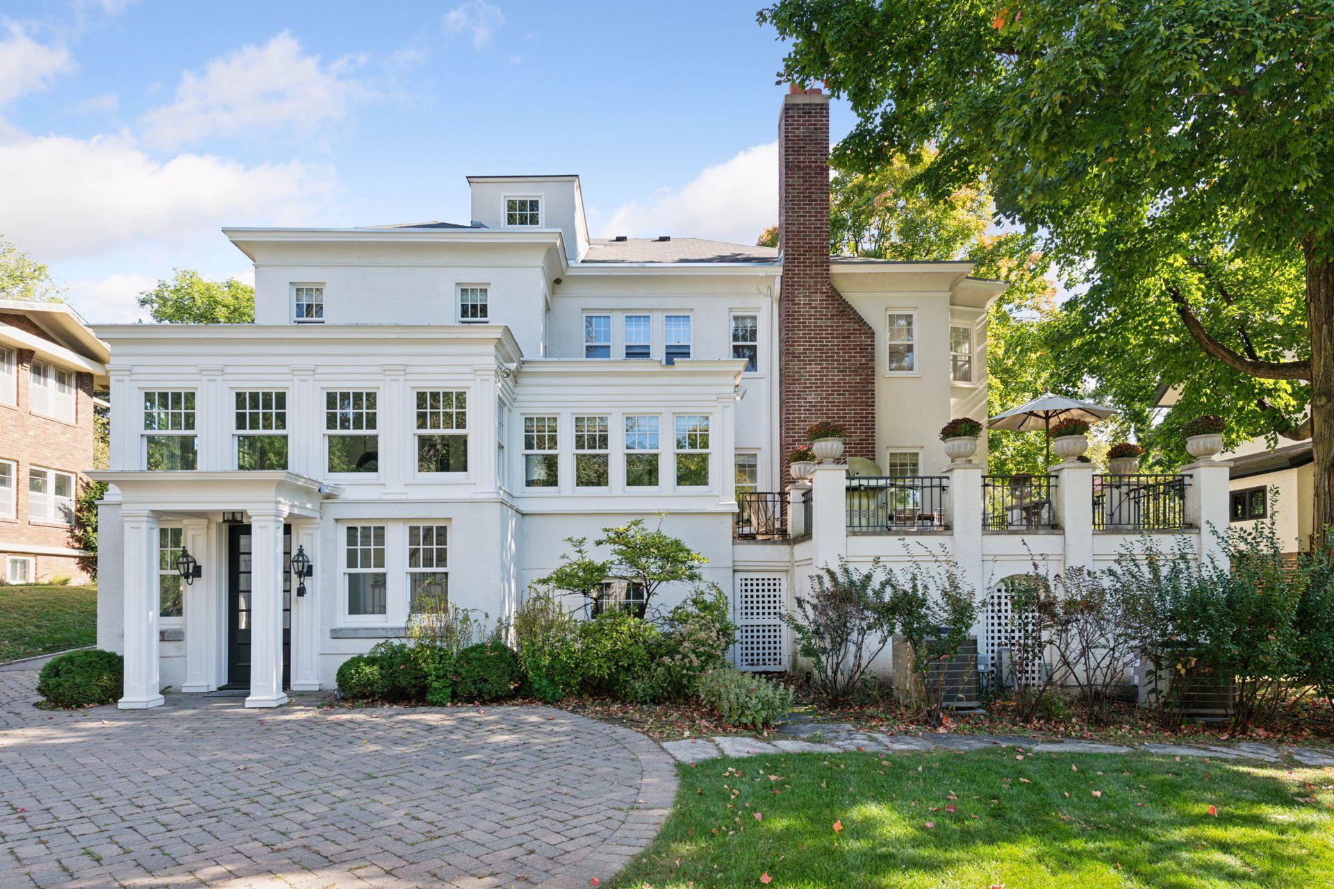 4720 Girard Avenue S