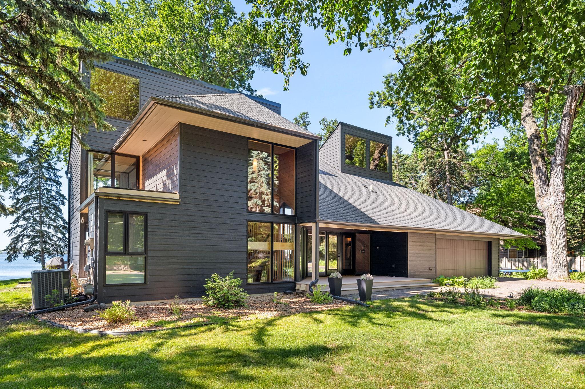 1308 Woodlawn Beach