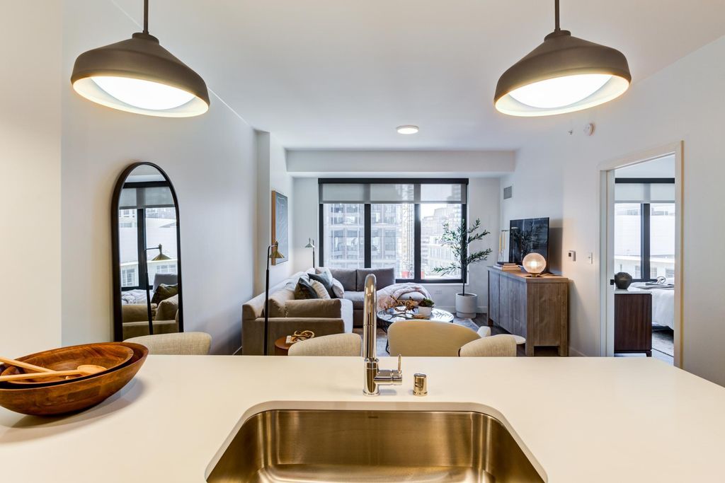 Photo of 270 Hennepin Avenue #616, Minneapolis, MN 55401 (MLS # 7017307)