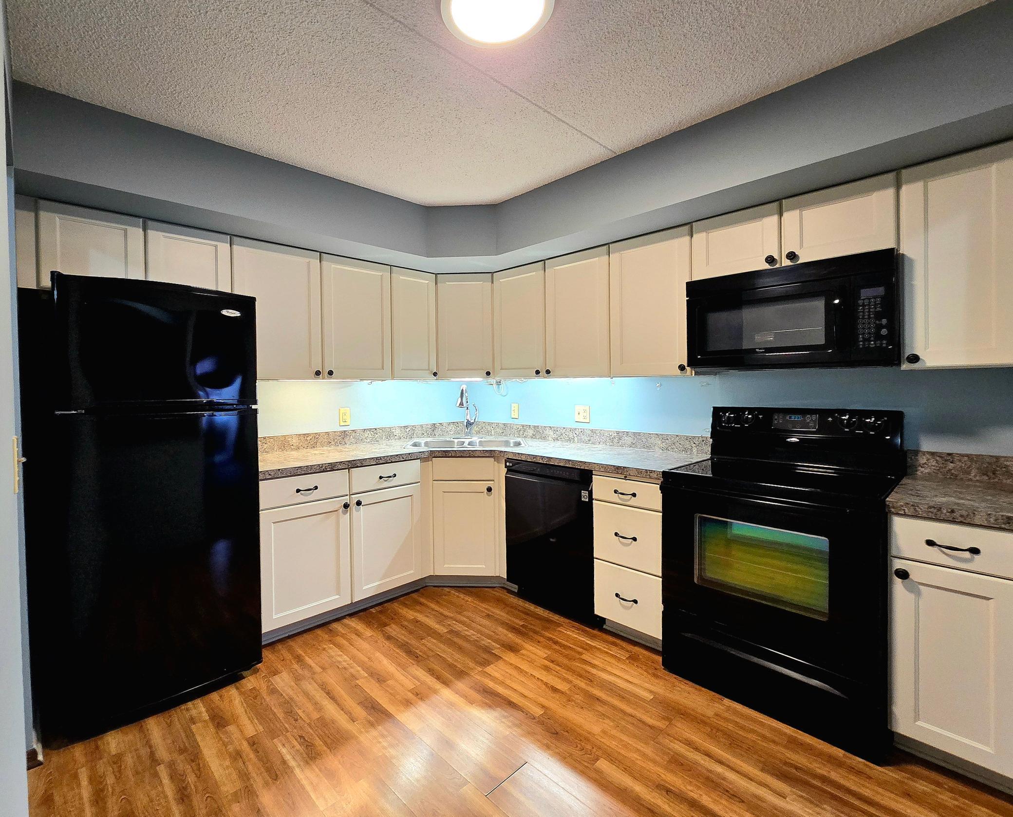 2455 Londin Lane E 117