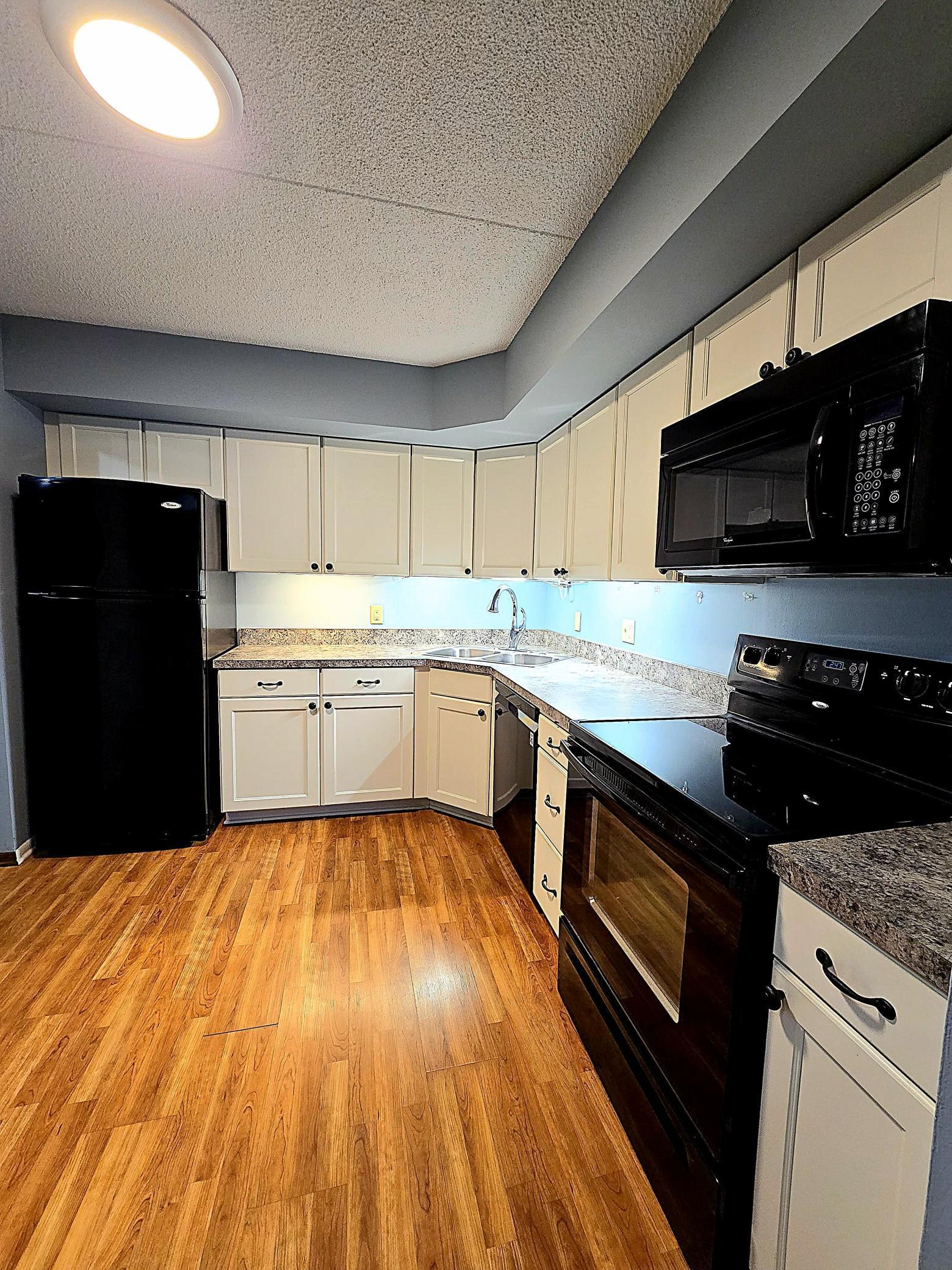 2455 Londin Lane E 117