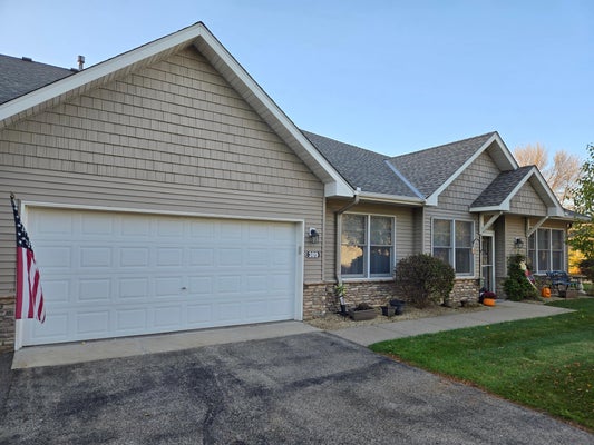 389 HAYES DR, HASTINGS, MN 55033 - Image 94220b2a224b8b0f96f6e378f15160ad/438273473