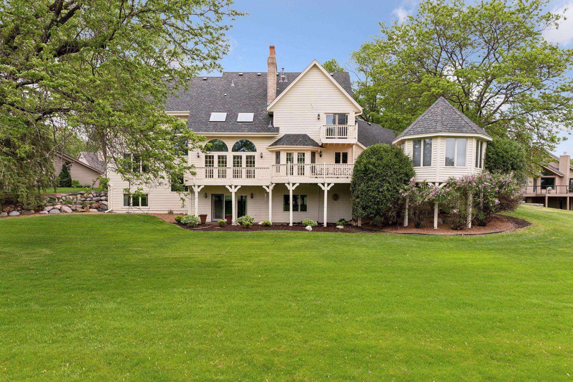 3140 Burr Oak Circle