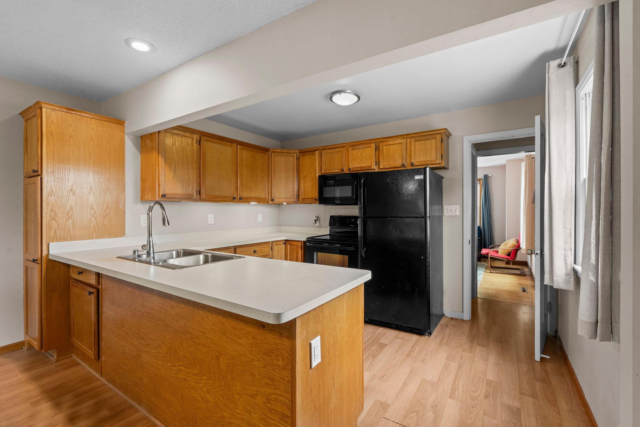 9 Van Buren Avenue S