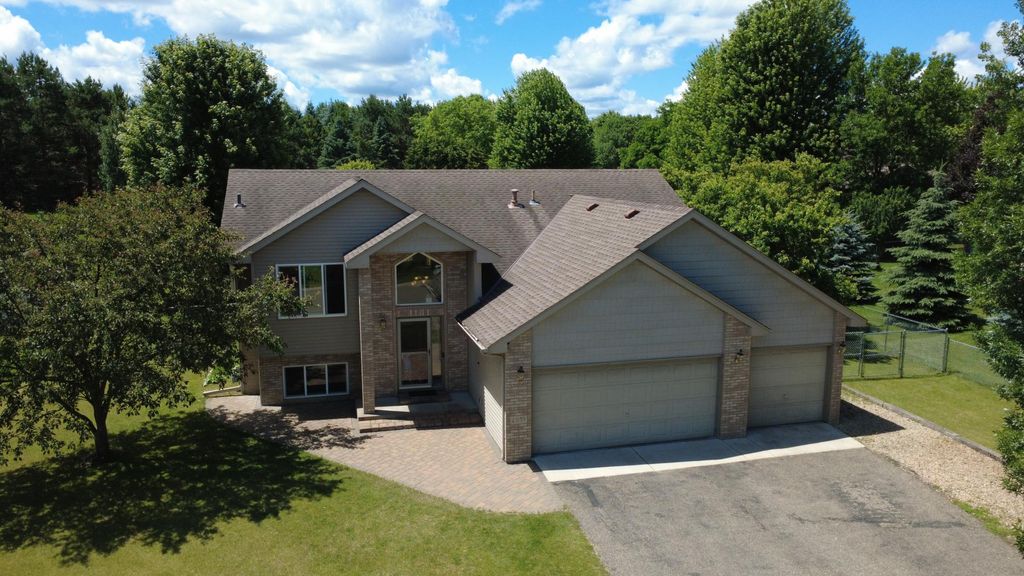 Photo of 23159 Edison Court, Rogers, MN 55374 (MLS # 7098341)
