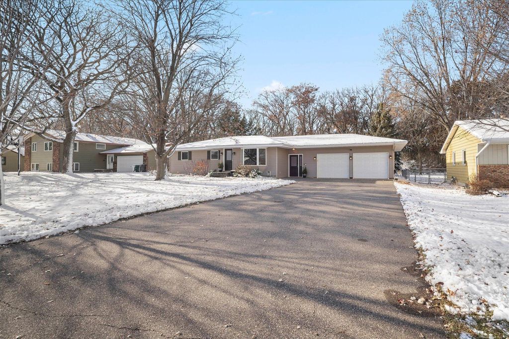Photo of 5601 Schutta Road, Shoreview, MN 55126 (MLS # 6822338)