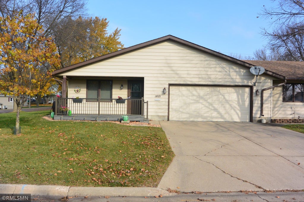 Photo of 1601 9th Street E, Glencoe, MN 55336 (MLS # 7164651)
