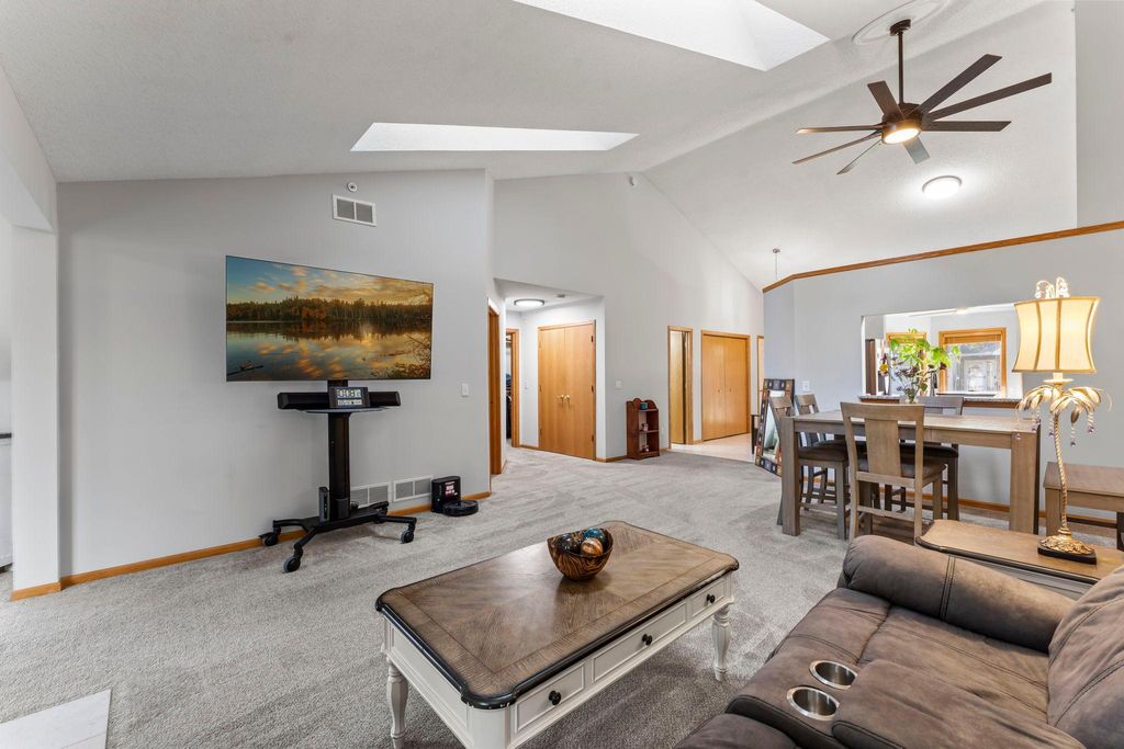 Photo of 1140 Trenton Circle N, Plymouth, MN 55441 (MLS # 7019360)