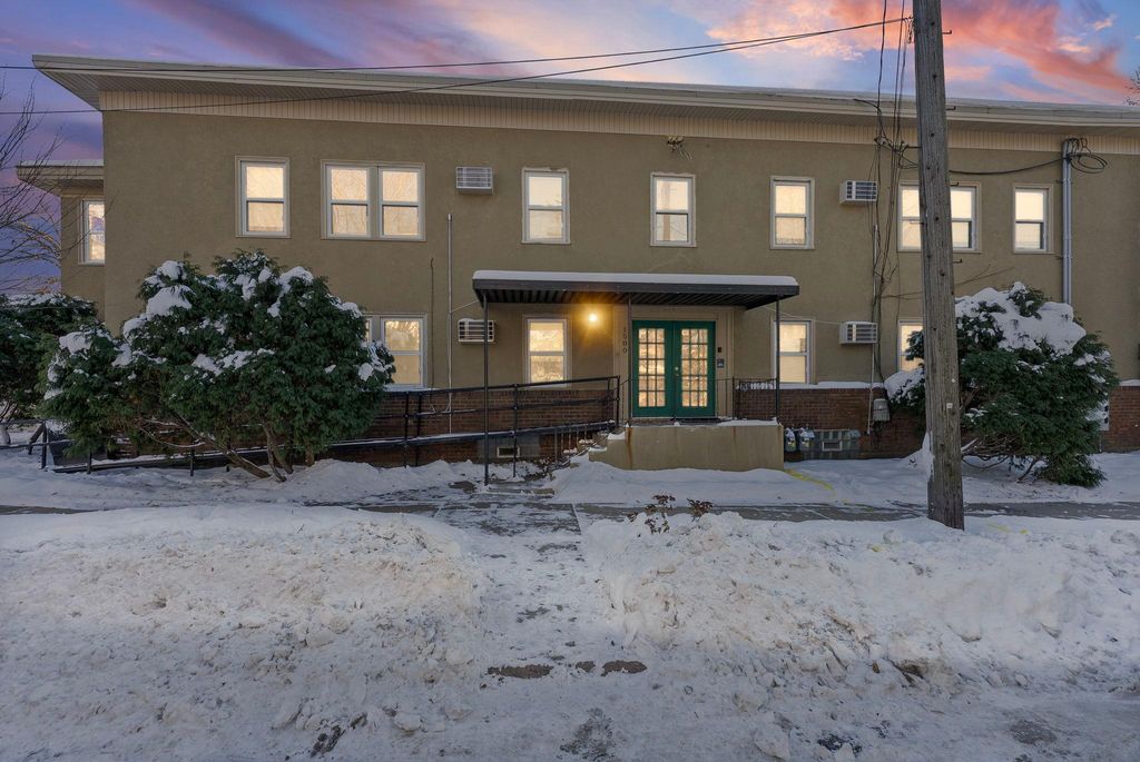 Photo of 1500 26th Avenue NE, Minneapolis, MN 55418 (MLS # 6822815)