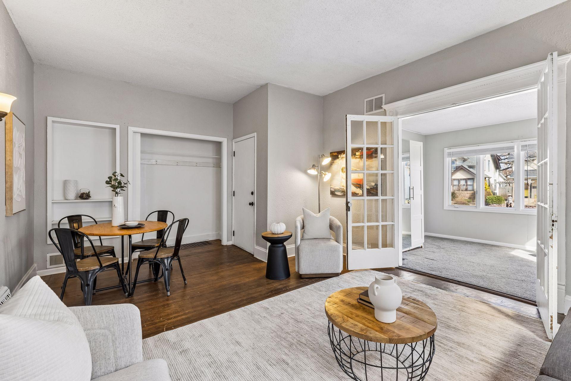 3208 Pleasant Avenue