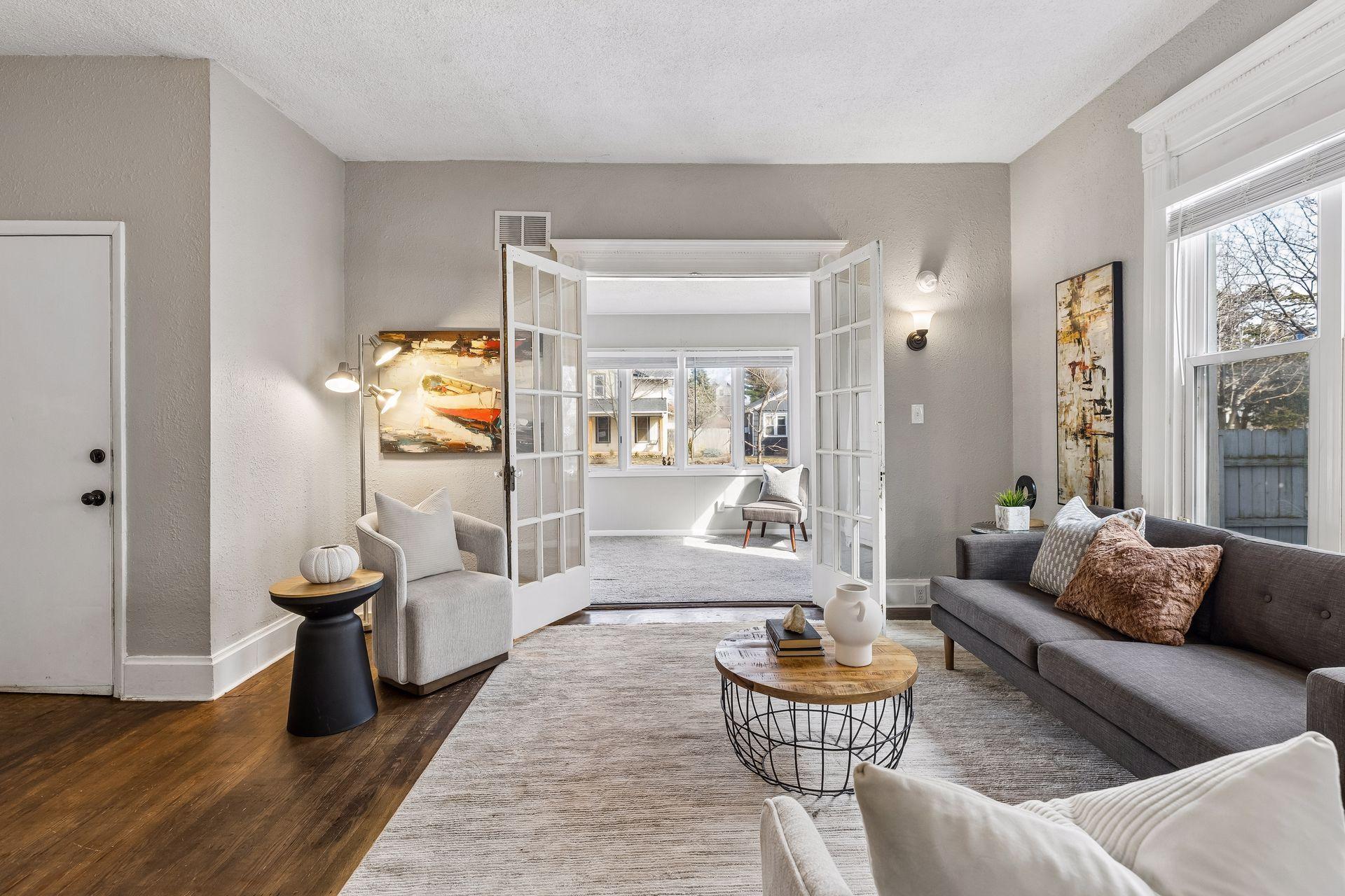 3208 Pleasant Avenue