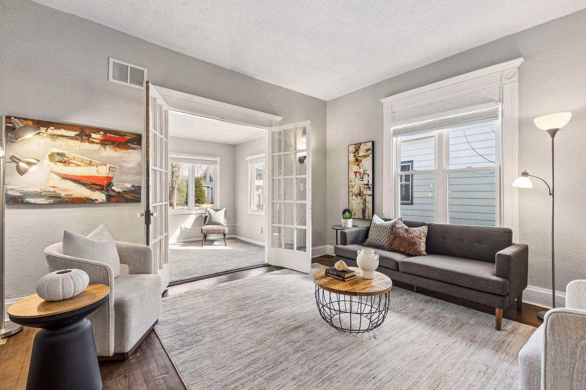 3208 Pleasant Avenue