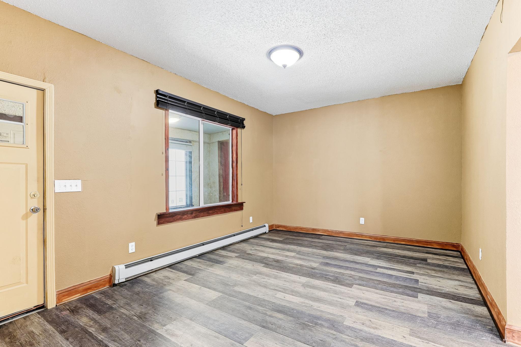 2210 Aldrich Avenue N