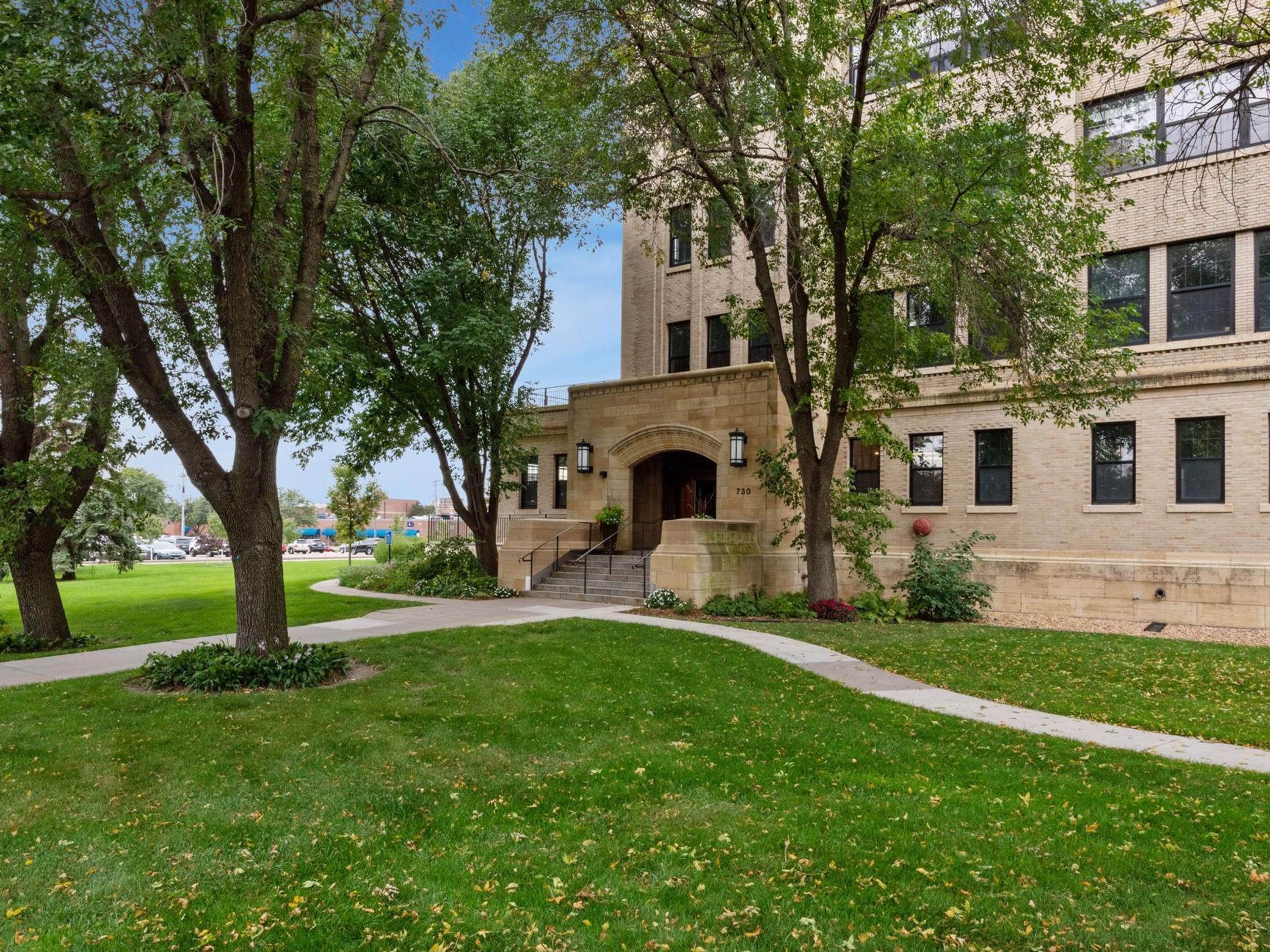 730 Stinson Boulevard 106