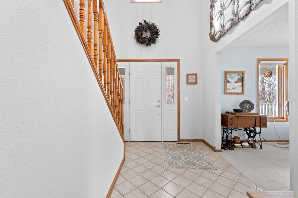 Photo of 2217 Baihly Summit Drive SW, Rochester, MN 55902 (MLS # 7050535)