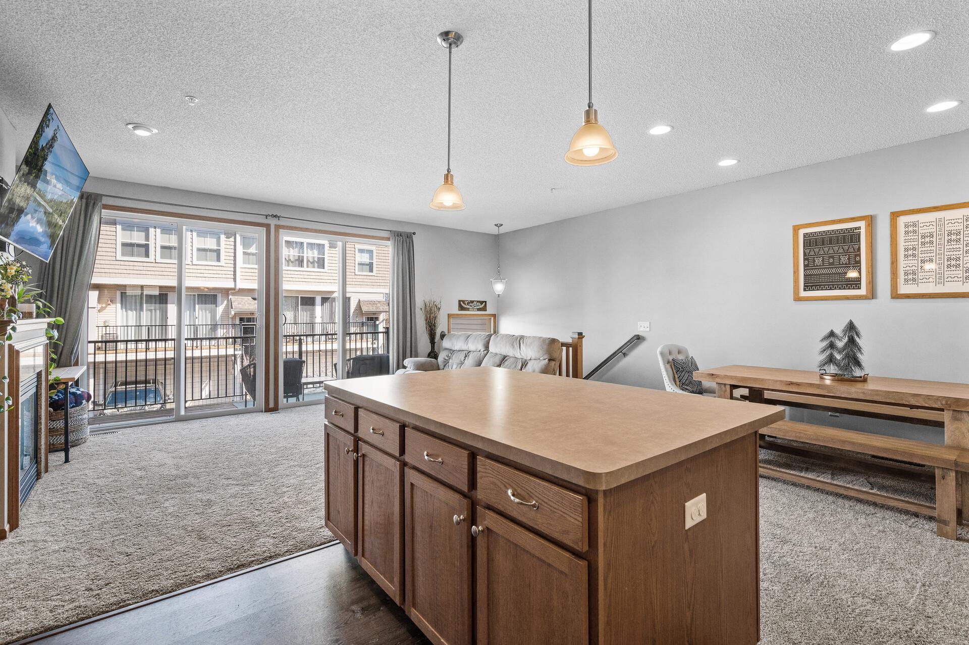 4615 Victor Path 4