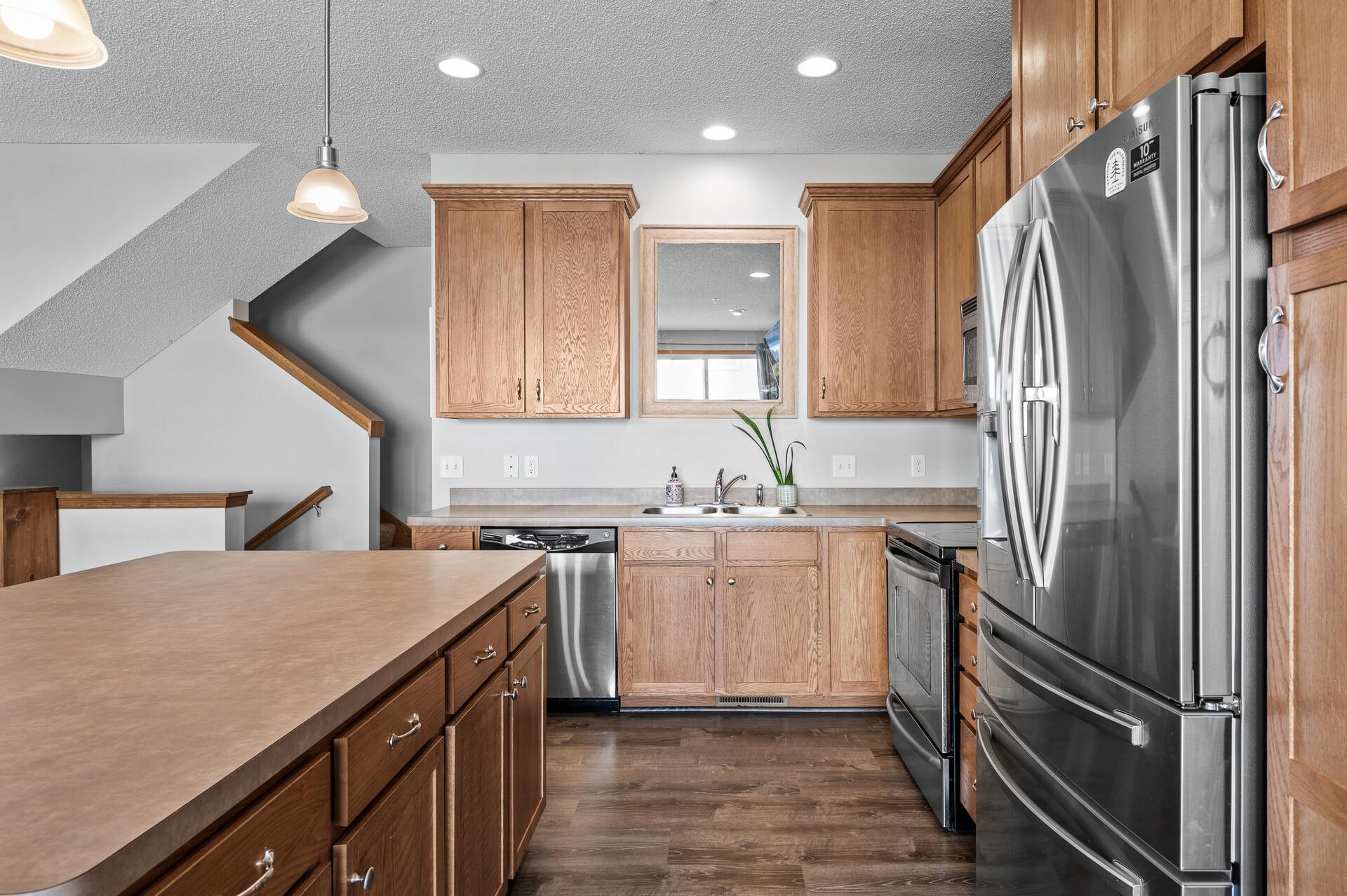 4615 Victor Path 4