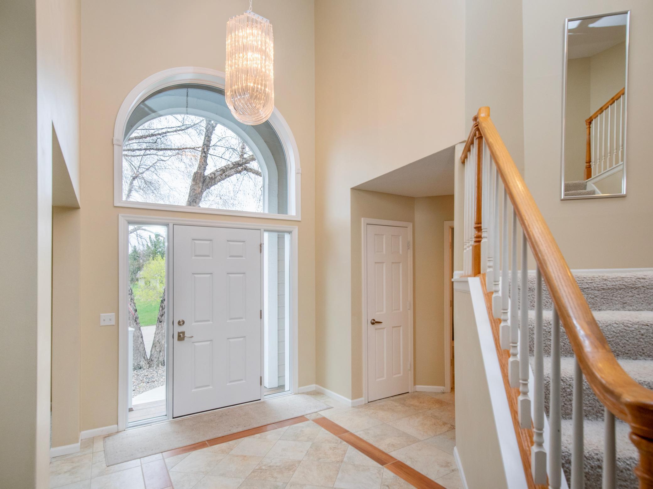 548 Red Oak Court