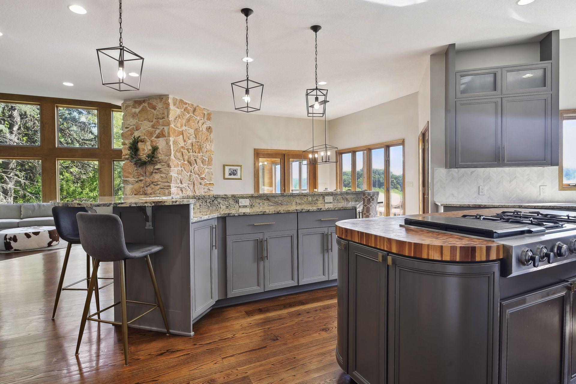 10481 Bluff Road